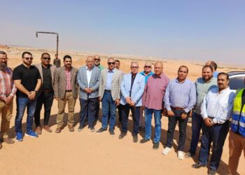 نائب رئيس “المجتمعات العمرانية” يتفقد سير العمل بالمشروعات السكنية والتنموية الجارى تنفيذها بـ”العبور الجديدة”