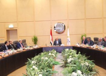 كامل الوزير يترأس أعمال الجمعية العمومية العادية لشركة أكتا للنقل الجماعى