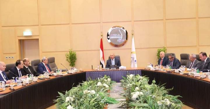 كامل الوزير يترأس أعمال الجمعية العمومية العادية لشركة أكتا للنقل الجماعى