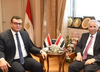 وزير الإسكان يستقبل السفير العراقى بالقاهرة لبحث تعزيز سبل التعاون المشترك