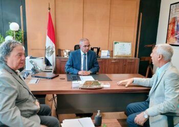 نائب وزير الإسكان يتابع موقف تقديم خدمات مياه الشرب والصرف الصحي بمحافظة الدقهلية