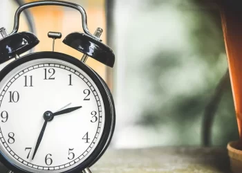 التوقيت الشتوي 2024 في مصر: بدء العد التنازلي للتغيير