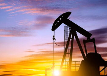 أسعار النفط × أسبوع.. الأسعار تواصل تقلباتها للأسبوع السادس على التوالى