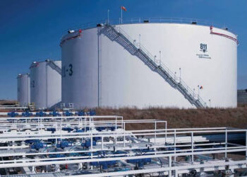 تحسين كفاءة الإنتاج.. أهم فوائد استخدام الذكاء الاصطناعى بإدارة خزانات البترول