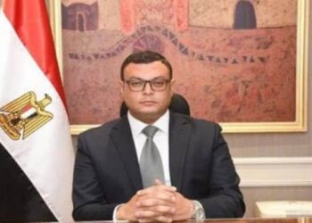 وزير الإسكان يصل مدينة العلمين الجديدة لتفقد المشروعات التنموية بالساحل الشمالى الغربى