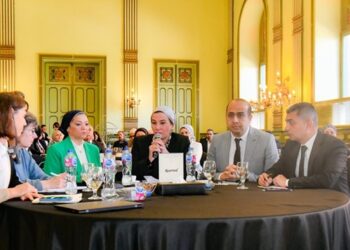 وزيرة البيئة تفتح اولى الجلسات الحوارية لإعداد الاستراتيجية الوطنية للاقتصاد الدائرى فى مصر