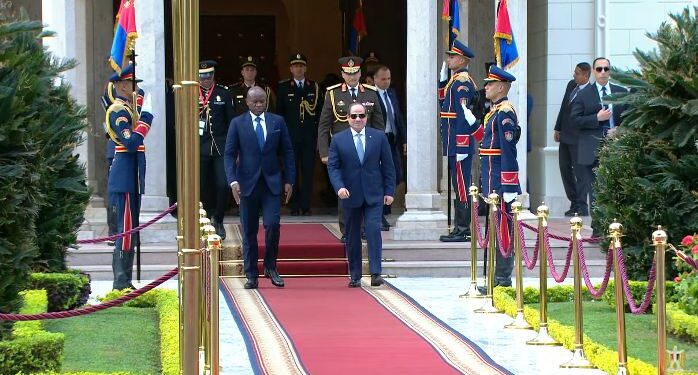 الرئيس السيسي يستقبل رئيس الجابون في قصر الاتحادية