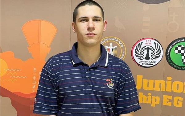 لاعب جنوب أفريقيا المشارك في بطولة أفريقيا للشطرنج: مصر بلد الأمان