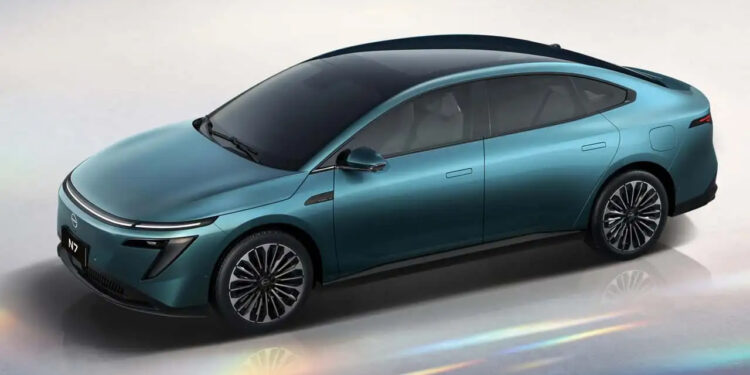 نيسان تقتحم السوق الصيني بسيارة N7 الكهربائية