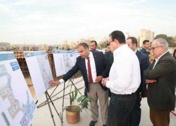 وزير الصحة يتفقد مشروع إنشاء مستشفى هليوبوليس الجديدة بتكلفة إجمالية 3.5 مليار جنيه