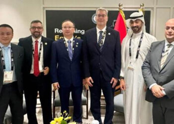 وزير البترول يتابع مع الرئيس التنفيذي لمجموعة يونايتد إنرجي جروب موقف انشطتها فى مصر