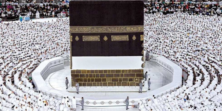 فى الحج السياحى.. ما ضوابط السكن بمكة المكرمة والمدينة المنورة؟