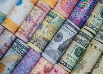 أسعار صرف العملات أمام الجنيه المصري في تعاملات الأربعاء 20 نوفمبر 2024