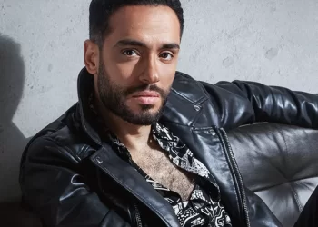 رامي جمال يعود بأغنية جديدة تلهب الأجواء.. تعرف على أحدث إصداراته