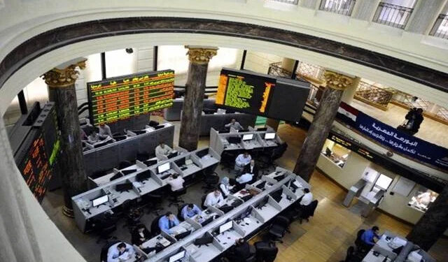 تراجع مؤشرات البورصة بمنتصف التعاملات