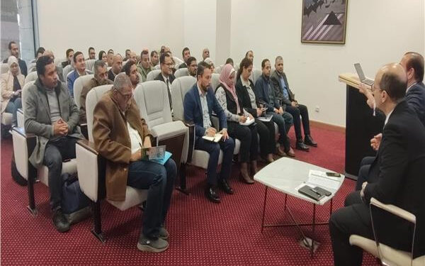 نائب وزير الصحة يعقد اجتماعا ً لمناقشة آخر مستجدات تأهيل ورفع كفاءة فرق الاستجابة السريعة