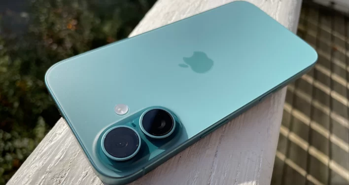 آيفون 16 آيفون 16