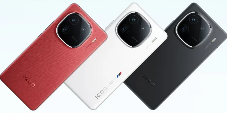 هاتف iQOO 13  هاتف iQOO 13