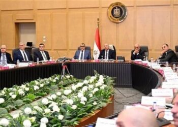 قروض ميسرة بفائدة 15% للمصانع المتعثرة والمغلقة لتحفيز الإنتاج الصناعي في مصر