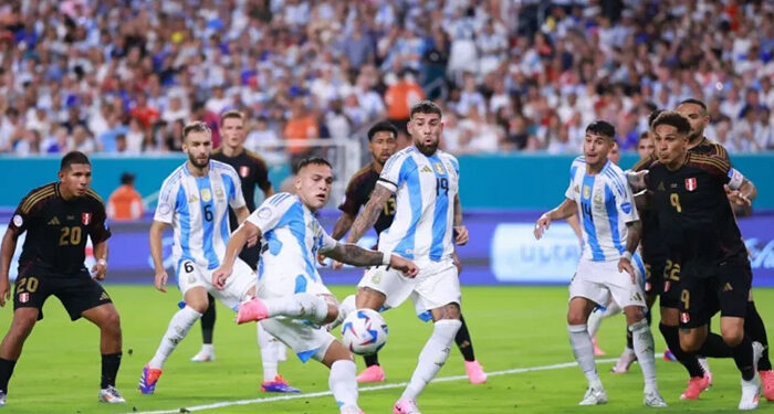 موعد مباراة الأرجنتين ضد بيرو في تصفيات كأس العالم 2026