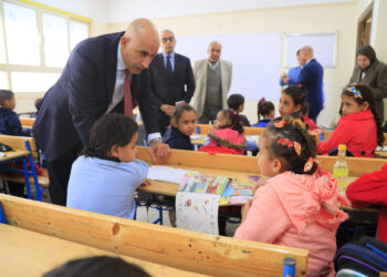 وزير التربية والتعليم يوجه بإرسال لجان لمدرستي “تحيا مصر ١” و”وتحيا مصر ٢”