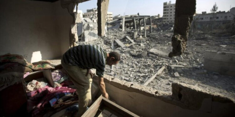 الاحتلال يستهدف بيت لاهيا شمال قطاع غزة بغارتين