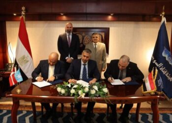 الفريق أسامة ربيع يشهد توقيع عقد تعاون مع شركة ميرسك للتدريب