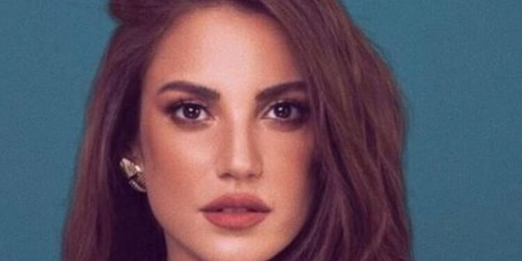 درة تتألق في مهرجان VS-FILM للأفلام القصيرة.. لحظات مميزة وتكريم كبير