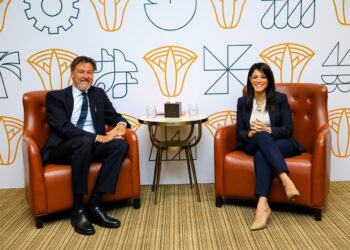 وزيرة والتعاون الدولي تستقبل نائب الأمين العام لمنظمة التعاون الاقتصادي والتنمية  OECD وتبحث موقف تنفيذ البرنامج القُطري