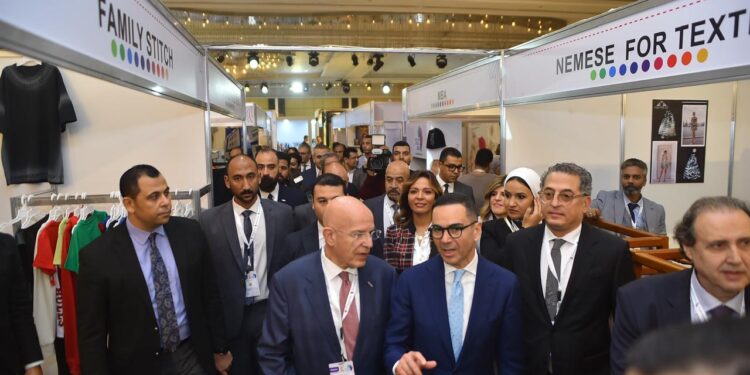 وزير الاستثمار والتجارة الخارجية يفتتح فعاليات الدورة الثامنة لمعرض Destination Africa