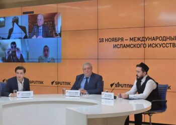 شخصيات ثقافية بارزة تحتفل باليوم العالمي للفن الإسلامي