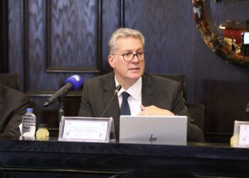 وزير البترول:أولوية قطاع البترول الاستمرار فى توفير احتياجات المواطنين اليومية