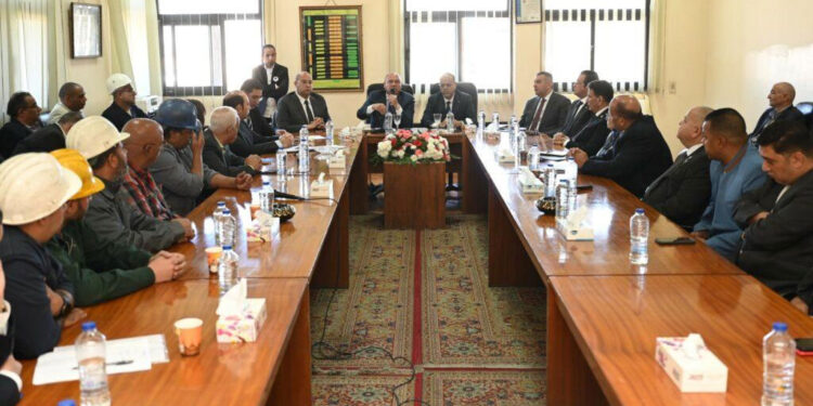 بعد استمرار توقفها لعامين … وزير الصناعة والنقل يعلن حل كافة مشكلات شركة النصر للمسبوكات واعادة تشغيلها