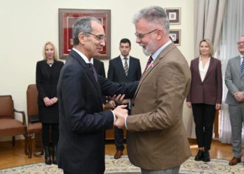 وزير الاتصالات يبحث في صربيا تعزيز التعاون فى التحول الرقمى وبناء القدرات