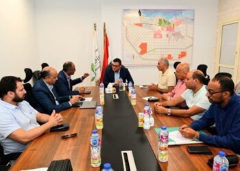 وزير الإسكان يتابع موقف تنفيذ المشروعات التنموية المتنوعة بإقليم الساحل الشمالى الغربى