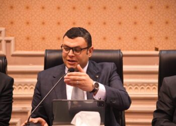 وزير الإسكان يناقش خطة عمل الوزارة مع لجنة الإسكان والمرافق العامة والتعمير بمجلس النواب