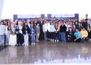 وزير الاتصالات يشهد حفل تخريج الدفعة الأولى من أكاديمية الأمن السيبرانى لتدريب النشء بالقرية الذكية