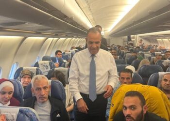 في ختام زيارته لبيروت.. وزير الخارجية والهجرة يصطحب ٢٩٤ مواطنًا لإعادتهم إلى أرض الوطن