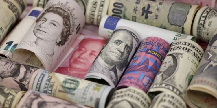 أسعار العملات في مصر اليوم الخميس