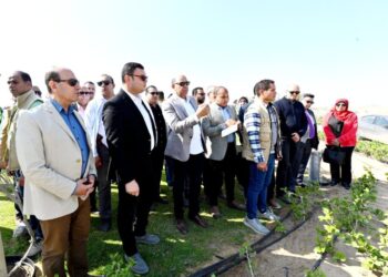 وزير الإسكان يتفقد الموقف التنفيذى لمشروع “حديقة تلال الفسطاط” فى موقع مركزى بقلب القاهرة التاريخية