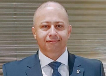 شريف توفيق مديرًا عامًا لخدمة العملاء بالشركة القابضة لمصر للطيران