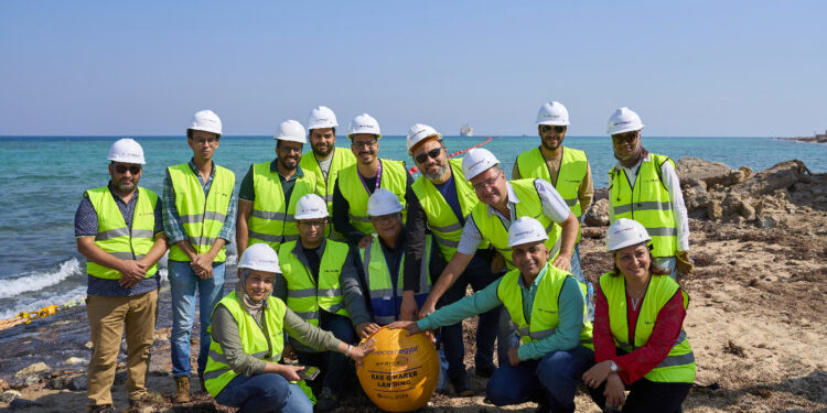 المصرية للاتصالات تعلن نجاح إنزال نظام الكابل البحري “Africa-1” في مصر