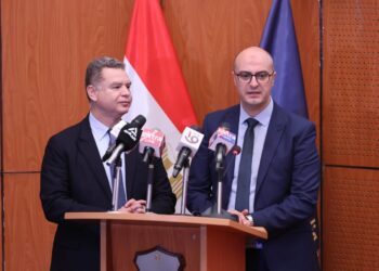 وزير الاتصالات يشهد إطلاق تراخيص جديدة لإنشاء وتشغيل مراكز الاتصال