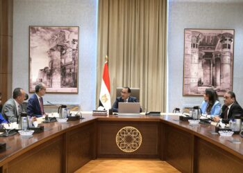 رئيس الوزراء يلتقي وزير الاتصالات لمتابعة عدد من ملفات العمل