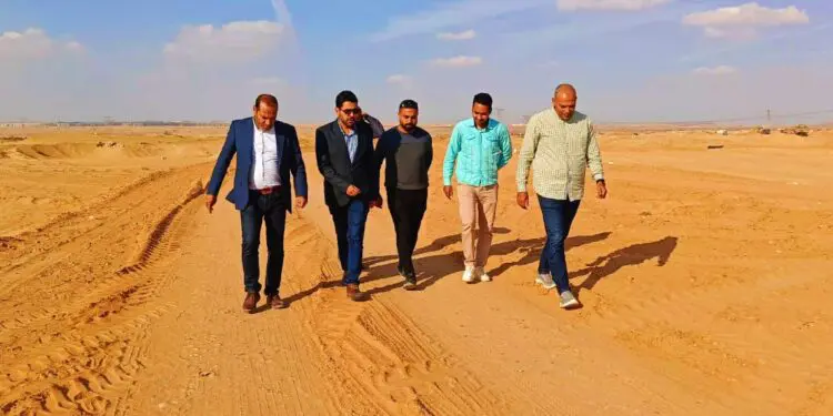 رئيس جهاز العبور الجديدة يتفقد المناطق المضافة للمدينة لمتابعة سير العمل في ملف التقنين
