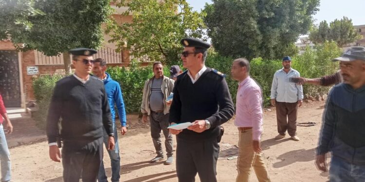 وزير الإسكان: حملات لإزالة الإشغالات وغلق الأنشطة المخالفة بمدن المنيا و15 مايو والعاشر من رمضان