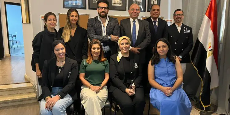 هشام العيسوي: نستهدف تعزيز مكانة الحرف اليدوية والصناعات  الابداعية المصرية في الساحة العالمية