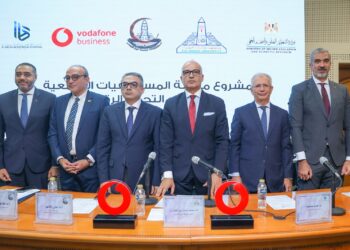 ڤودافون بيزنس ومستشفيات جامعة عين شمس تعقدان مائدة مستديرة وتنظمان جولة تفقدية لمستشفيات الجامعة للاطلاع على جهود رقمنة القطاع الصحي