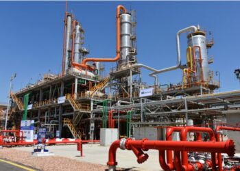 إنجازات بترولية.. مواجهة التحديات وتكثيف الاستكشاف والإنتاج والتنمية للحقول