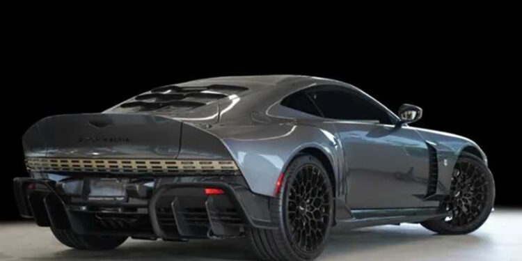 أستون مارتن تطلق أول سيارة مانيوال بمحرك V12